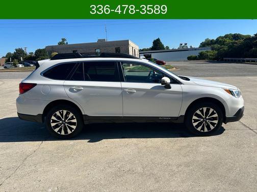 Crystal White Pearl 2017 Subaru Outback 2.5i Limited