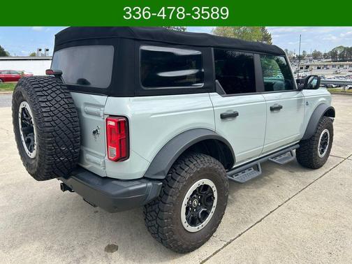 CACTUS GRAY 2022 Ford Bronco Black Diamond