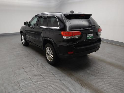 Diamond Black Crystal Pearlcoat 2018 Jeep Grand Cherokee Laredo E