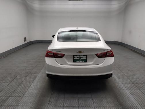 Summit White 2023 Chevrolet Malibu FWD 1LT