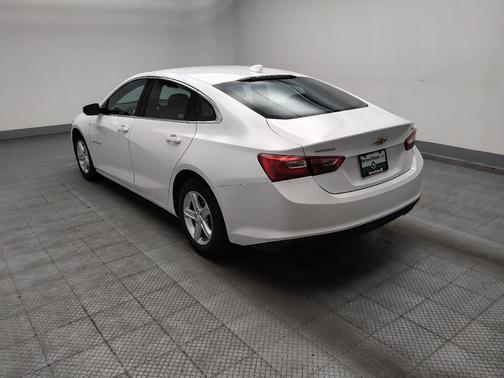 Summit White 2023 Chevrolet Malibu FWD 1LT