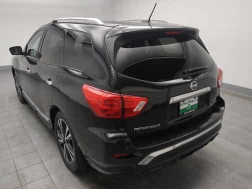 2018 Nissan Pathfinder Platinum