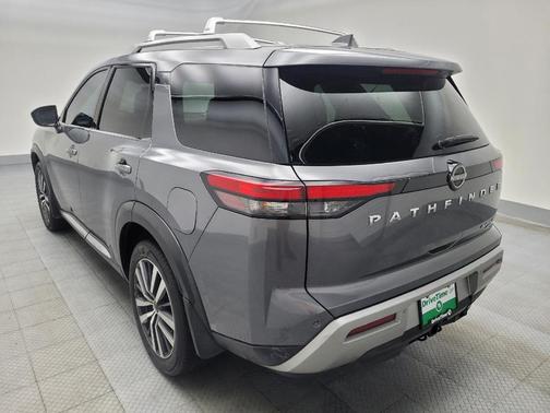 2022 Nissan Pathfinder Platinum 4WD