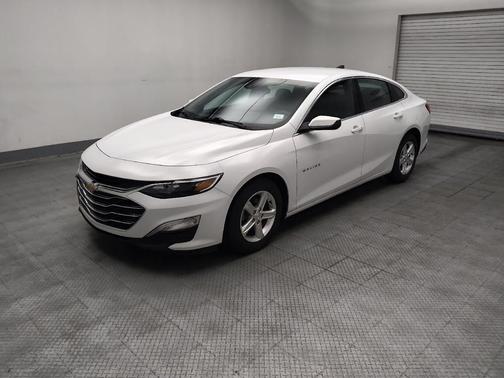 Summit White 2023 Chevrolet Malibu 1LS