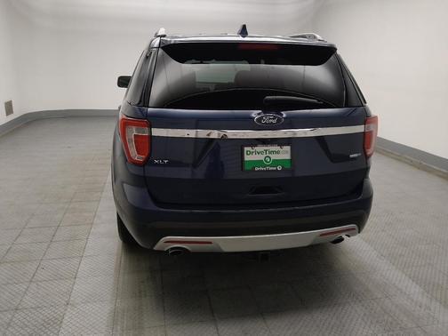 White Platinum Metallic Tri-Coat 2017 Ford Explorer XLT