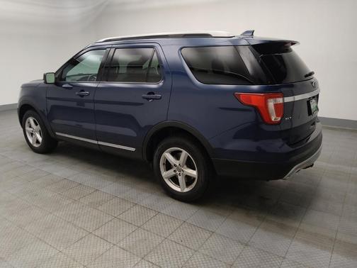 White Platinum Metallic Tri-Coat 2017 Ford Explorer XLT