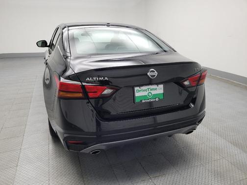 2022 Nissan Altima SR FWD