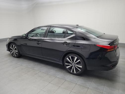 2022 Nissan Altima SR FWD