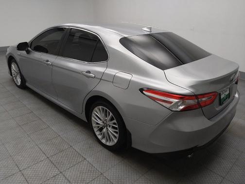 2019 Toyota Camry Hybrid LE