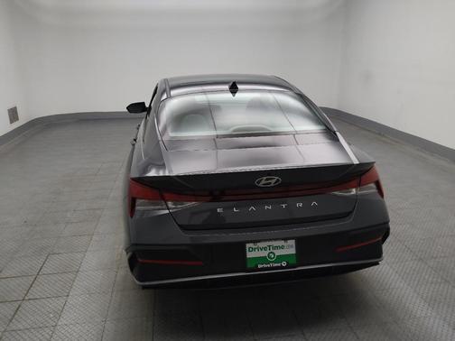 Ecotronic Gray 2025 Hyundai ELANTRA SE