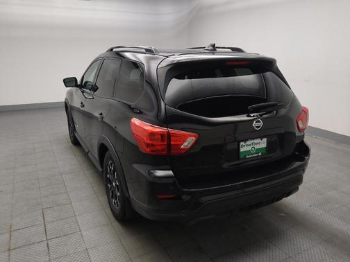 Magnetic Black Pearl 2019 Nissan Pathfinder SL