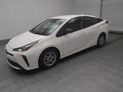 2019 Toyota Prius L