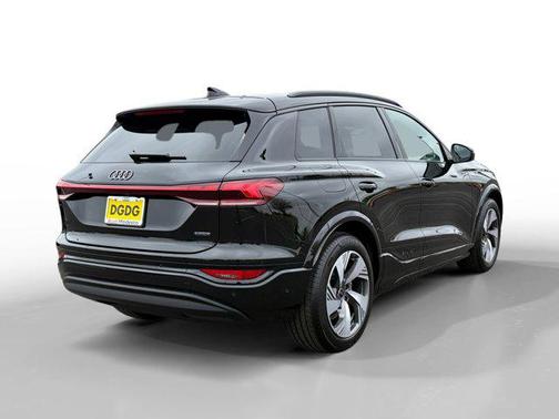 2025 Audi Q6 e-tron Prestige quattro