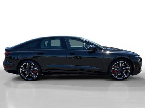 Mythos Black Metallic 2027 Audi S6 e-tron Premium Plus