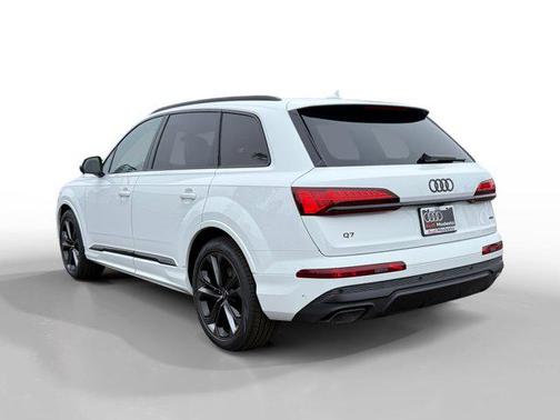2026 Audi Q7 55 Premium Plus