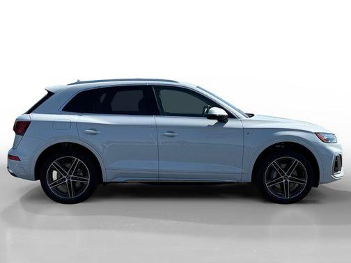 2022 Audi Q5 e 55 S line Premium Plus