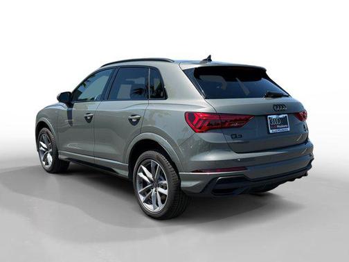 2025 Audi Q3 Premium 45 TFSI S line quattro Tiptronic