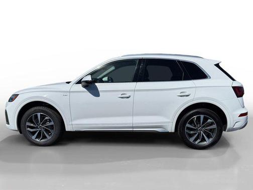 2022 Audi Q5 45 S line Premium