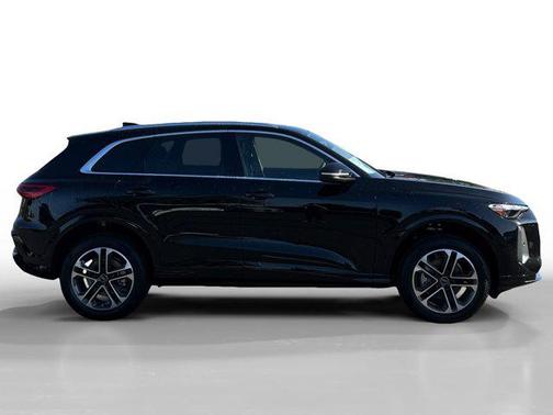 2025 Audi Q5 Premium