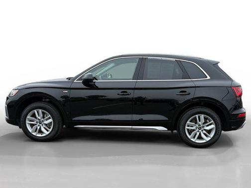 2023 Audi Q5 45 S line Premium