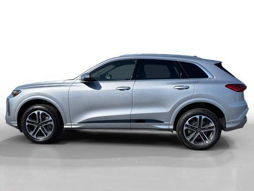 2025 Audi Q5 Premium