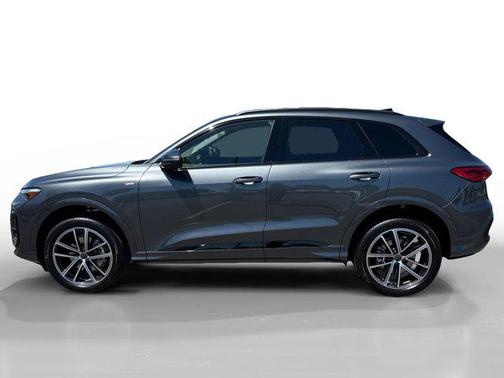Tambora Gray Metallic 2026 Audi Q5 Premium Plus TFSI quattro S tronic