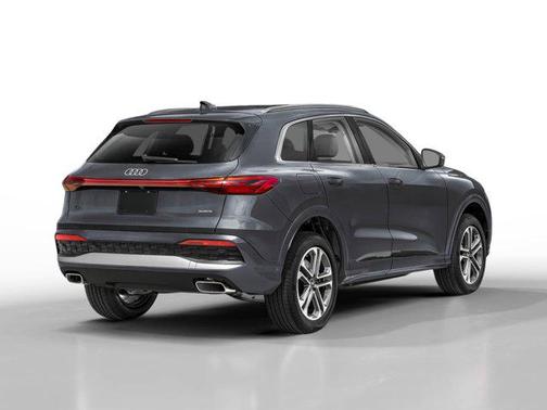 Tambora Gray Metallic 2026 Audi Q5 Premium Plus TFSI quattro S tronic
