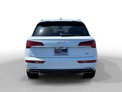 2025 Audi Q5 45 S line Premium