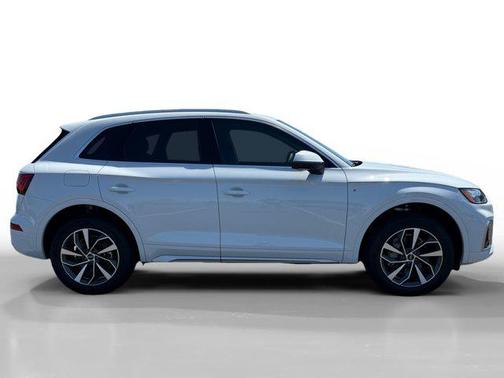 2025 Audi Q5 45 S line Premium