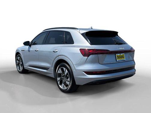 2021 Audi e-tron Premium