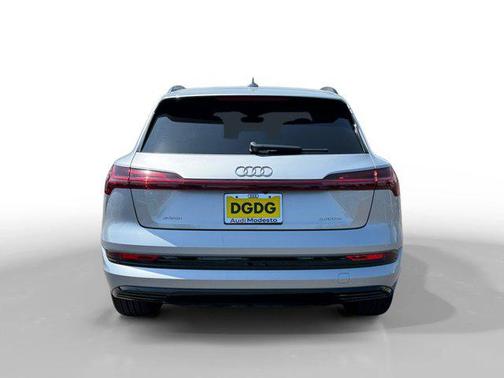 2021 Audi e-tron Premium