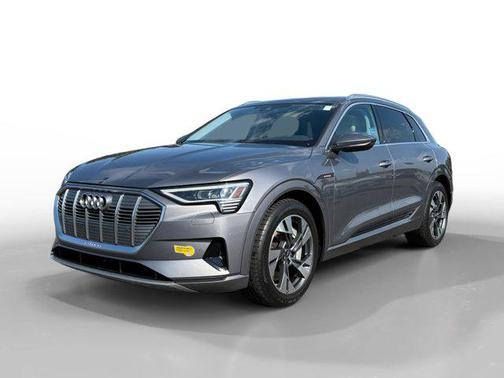 2022 Audi e-tron Premium