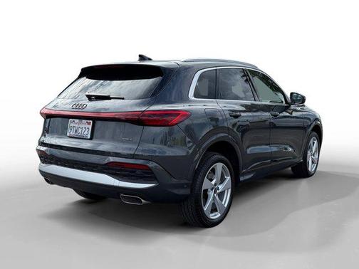 2025 Audi Q5 Premium Plus TFSI quattro S tronic