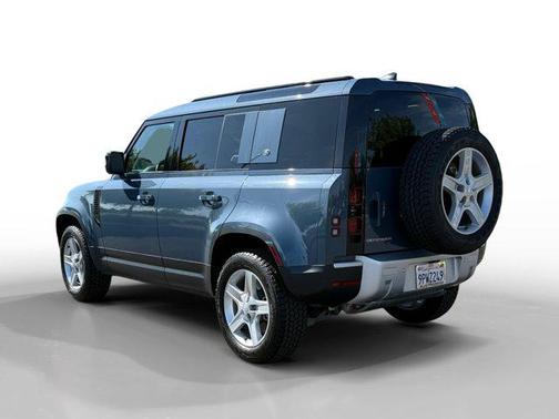 2023 Land Rover Defender 110 SE