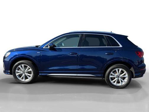 2022 Audi Q3 45 S line Premium Plus