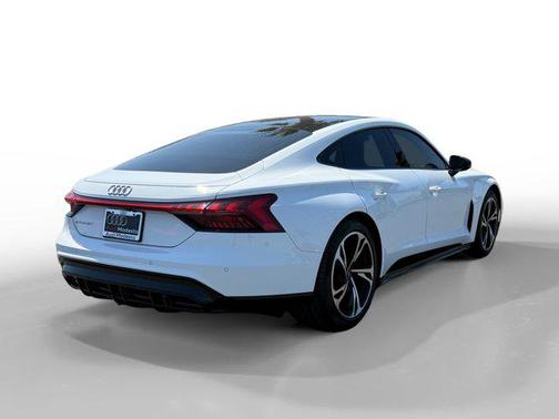 2022 Audi e-tron GT Premium Plus