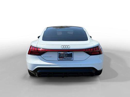2022 Audi e-tron GT Premium Plus