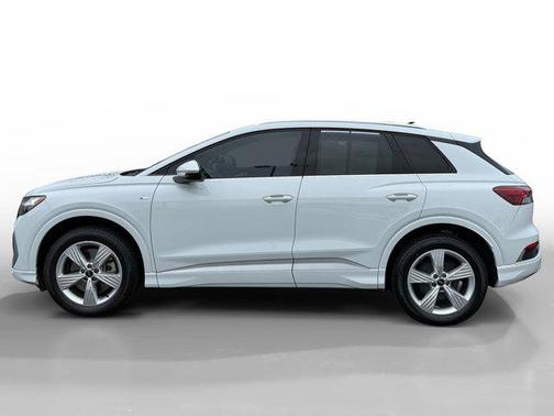 Glacier White Metallic 2023 Audi Q4 e-tron Premium 50 quattro