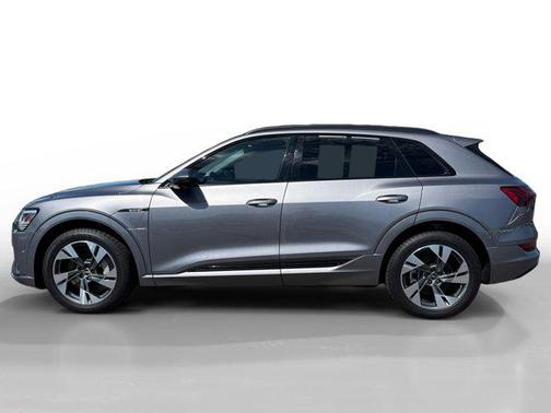 2021 Audi e-tron Premium