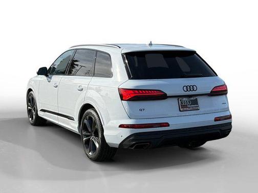 Glacier White Metallic 2026 Audi Q7 55 Premium Plus