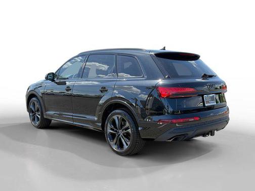 2025 Audi Q7 55 Premium Plus