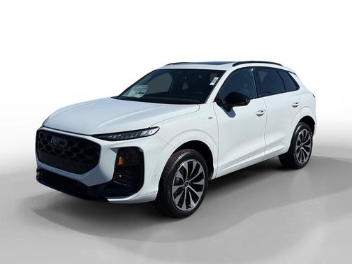 Glacier White Metallic 2026 Audi Q3 TFSI quattro S tronic