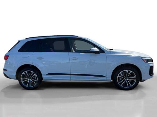 Glacier White Metallic 2026 Audi Q7 45 Premium Plus