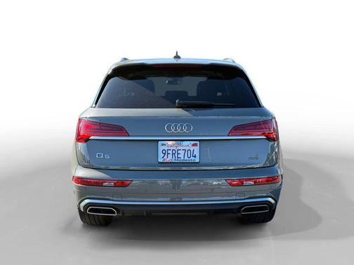 Chronos Gray Metallic 2023 Audi Q5 e 55 S line Premium Plus