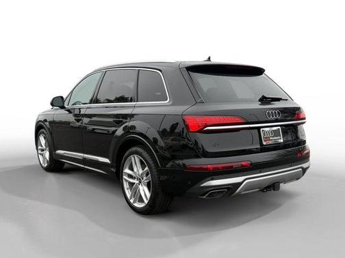 2025 Audi Q7 55 Premium Plus
