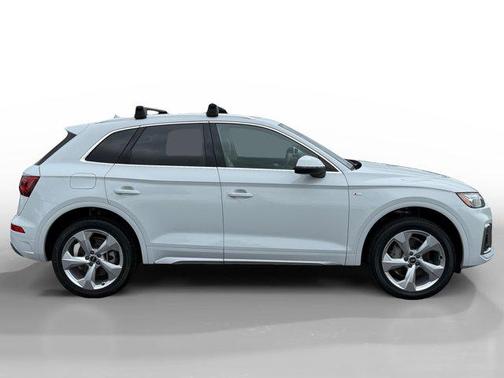Glacier White Metallic 2023 Audi Q5 45 S line Premium Plus