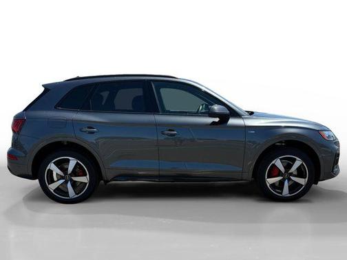 2024 Audi Q5 45 S line Premium Plus