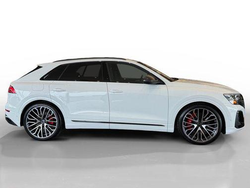 2026 Audi SQ8 4.0T Prestige