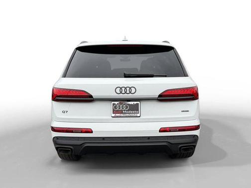2026 Audi Q7 45 Premium Plus