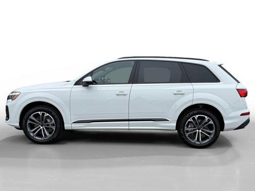 2026 Audi Q7 45 Premium Plus
